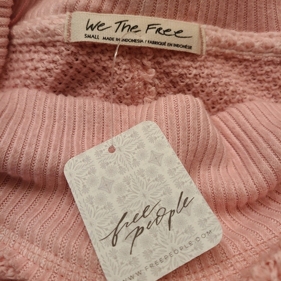 NWT We the free size S faded coral sweater - Picture 15 of 15